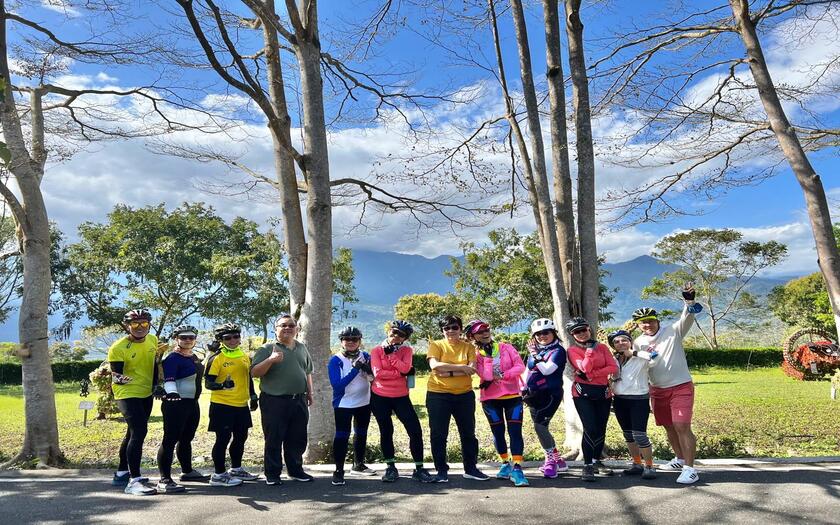 運動與健康,單車騎行,單車旅行,新加坡車友,專案訂製行程,海外車友騎台灣,花東山海大地藝術踩風,山海戀單車,單車看見台灣,山海戀車友故事